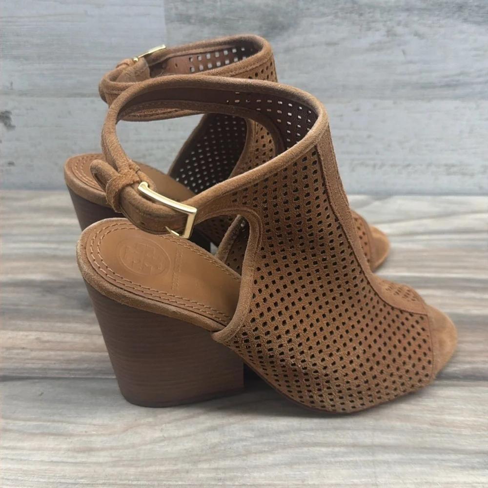 Tory Burch great please